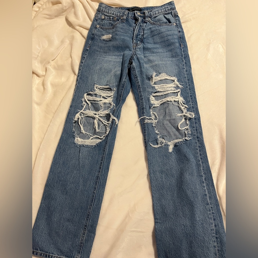 Aero Ripped 90s baggy jeans